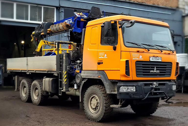 avtomobil-bortovoj-ags66m-s-kmu-ant-20-5tl-s-burom-i-lyulkoj-5